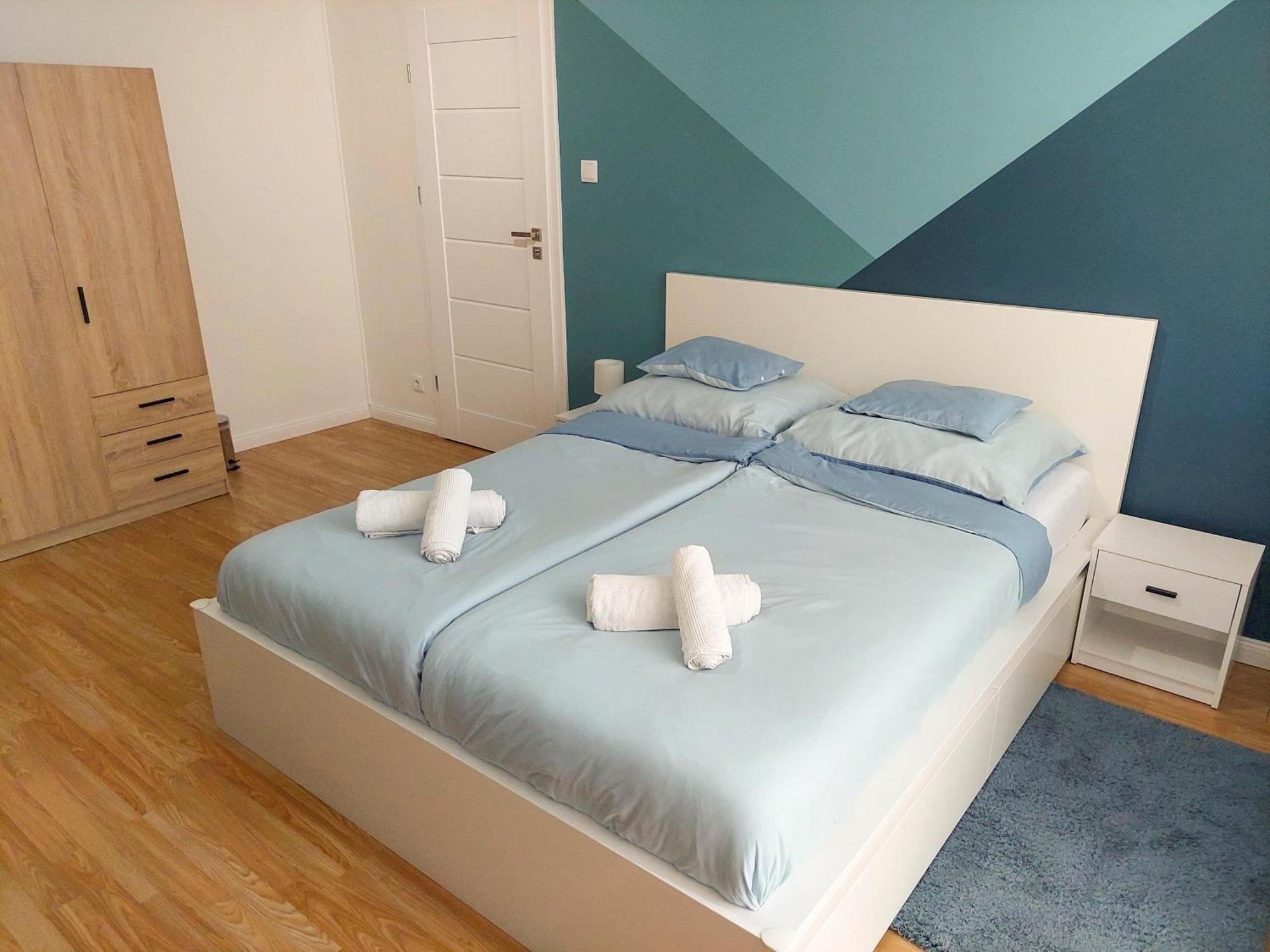 Aweshome City Apartment - 3 Bedrooms And Free Parking Debrecen Exterior photo